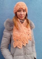 Ажурний шарф (83 фото): мереживна, зі стрічкового мережива, з секційної пряжі