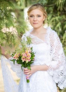 Ажурний шарф (83 фото): мереживна, зі стрічкового мережива, з секційної пряжі