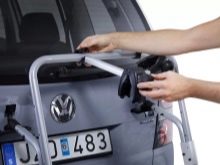 Багажник для велосипеда на задні двері автомобіля: особливості велобагажников для машини, плюси і мінуси велокріплення. Як вибрати кріплення для перевезення велосипеда ззаду авто?