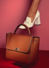 Bally (65 фото): сумки, жіноче взуття, туфлі, мокасини, кросівки, гаманці та портмоне, окуляри та інші аксесуари, а також одяг