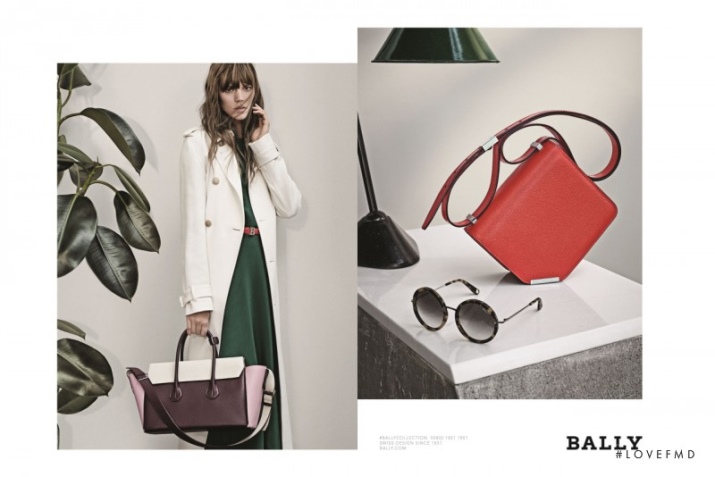 Bally (65 фото): сумки, жіноче взуття, туфлі, мокасини, кросівки, гаманці та портмоне, окуляри та інші аксесуари, а також одяг