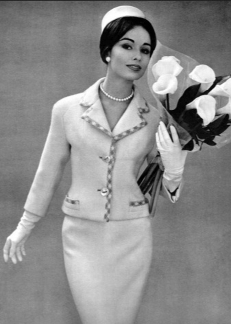 Balmain (85 фото): годинники, одяг, жіночі авторучки та інші аксесуари від бренду, сукні, взуття, піджаки й футболки, відгуки
