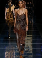 Balmain (85 фото): годинники, одяг, жіночі авторучки та інші аксесуари від бренду, сукні, взуття, піджаки й футболки, відгуки