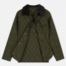 Barbour (71 фото): куртка, кепка, футболки, сорочки і легкий одяг, жіночі шарфи, сумки, в’язані рукавички і годинник