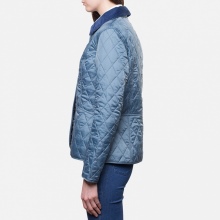 Barbour (71 фото): куртка, кепка, футболки, сорочки і легкий одяг, жіночі шарфи, сумки, в’язані рукавички і годинник