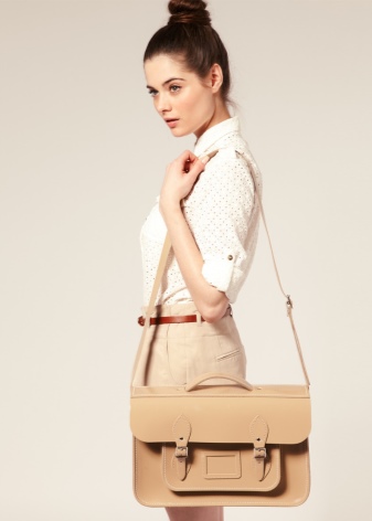 Barbour (71 фото): куртка, кепка, футболки, сорочки і легкий одяг, жіночі шарфи, сумки, в’язані рукавички і годинник