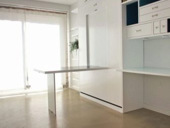 Барна стійка у вітальні (50 фото): дизайн барної стійки в залі квартири, барні стійки в інтер’єрі замість перегородки, варіанти декору
