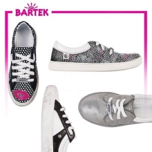 Bartek (46 фото): дитяче взуття сандалі і черевики, босоніжки і туфлі для дівчинки, кросівки і кеди, відгуки про якість