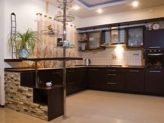 Бежево-коричнева кухня (фото 48): дизайн і вибір кухонного гарнітура в шоколадно-бежевих тонах, приклади в інтер’єрі