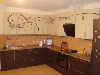 Бежево-коричнева кухня (фото 48): дизайн і вибір кухонного гарнітура в шоколадно-бежевих тонах, приклади в інтер’єрі