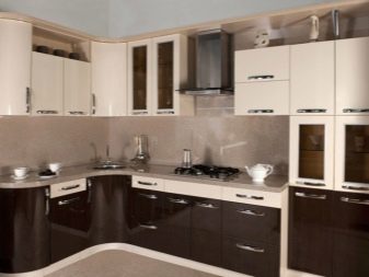 Бежево-коричнева кухня (фото 48): дизайн і вибір кухонного гарнітура в шоколадно-бежевих тонах, приклади в інтер’єрі