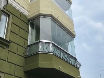Безрамне скління балконів (32 фото): плюси і мінуси скління балконів без рам. Особливості технології
