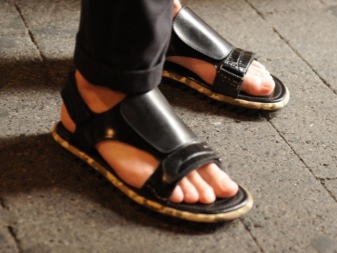 Birkenstock (70 фото): сандалі, клоги, шльопанці та інша дитяча і жіноча ортопедичне взуття, відгуки про якість