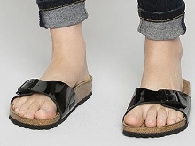 Birkenstock (70 фото): сандалі, клоги, шльопанці та інша дитяча і жіноча ортопедичне взуття, відгуки про якість