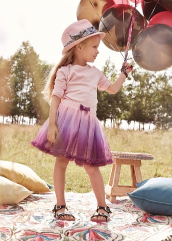 Birkenstock (70 фото): сандалі, клоги, шльопанці та інша дитяча і жіноча ортопедичне взуття, відгуки про якість