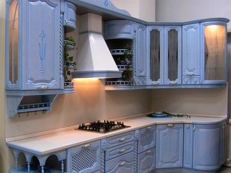 Блакитна кухня (82 фото): з якими квітами поєднується в інтер’єрі блакитний кухонний гарнітур? Дизайн кухні в світло-блакитних і темно-блакитних тонах