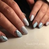 Блакитний з білим манікюр (54 фото): місячний дизайн нігтів з лаком блакитного кольору
