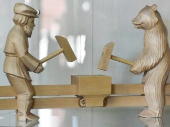 Богородская різьблення: особливості техніки роботи ножем по дереву на богородської фабриці художніх виробів, де поширена і час її виникнення