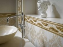 Бордюрна плитка для ванної (26 фото): вибираємо плитковий керамічний декор для ванної кімнати. Приклади в інтер’єрі