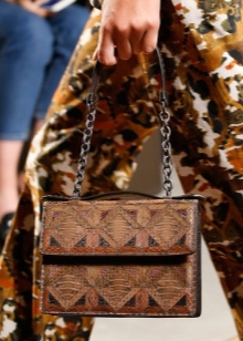Bottega Veneta (75 фото): сумки і клатчі, парфум, жіночі окуляри і взуття, відгуки про якість