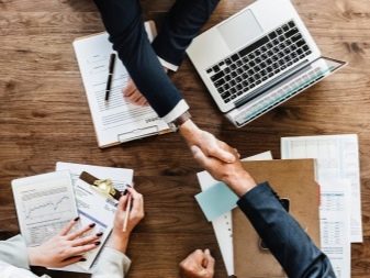 Бухгалтер з розрахунку заробітної плати: обов’язки на роботі і посадова інструкція бухгалтера по зарплаті. Що він повинен знати? Профстандарт