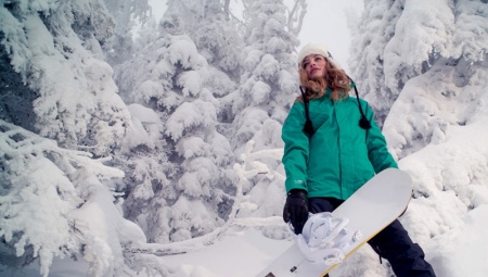 Burton одяг (59 фото): сноуборди і сноубордична одяг, рюкзаки, куртки та жіночі черевики