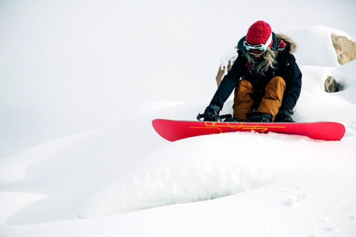 Burton одяг (59 фото): сноуборди і сноубордична одяг, рюкзаки, куртки та жіночі черевики