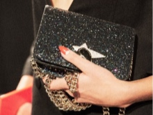 Charlotte Olympia (76 фото): черевики, туфлі і балетки з кішками, сумки, босоніжки і кеди з капсульної колекції