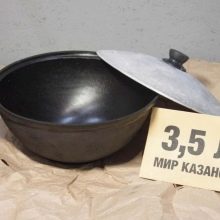 Чавунні казани (30 фото): моделі з кришкою і піччю на 8, 12 і 16 літрів, особливості казанів з Узбекистану. Як підготувати до першого використання?