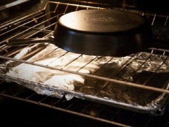 Чавунний посуд: догляд за емальованими виробами з чавуну. Як підготувати до першого використання? Користь і шкода. Чи можна використовувати для індукційної і склокерамічною плит?