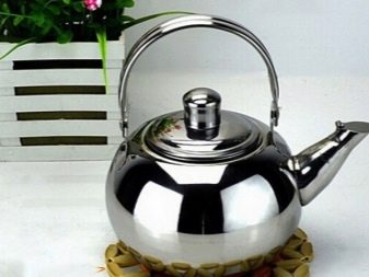 Чайники з нержавійки для газових плит: рейтинг найкращих і якісних моделей. Як правильно вибрати посуд з нержавіючої сталі? Елітні чайники з Німеччини та вироби російського виробництва