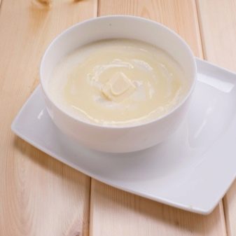 Чим годувати британських кошенят? Варіанти харчування британця в 1-5 місяців в домашніх умовах. Їдять маленькі кошенята звичайну їжу?
