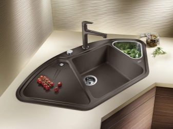 Чорні мийки для кухні (40 фото): вибираємо кухонні мийки з штучного каменю чорного кольору, квадратні і інші моделі