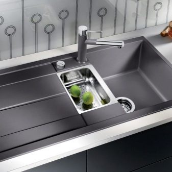 Чорні мийки для кухні (40 фото): вибираємо кухонні мийки з штучного каменю чорного кольору, квадратні і інші моделі