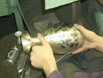 Чорнене срібло: що це таке? Догляд за прикрасами з темного срібла і способи чорніння