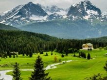 Чорногорія в квітні: погода в Тіваті, Будві та інших містах на початку і в кінці квітня. Температура моря