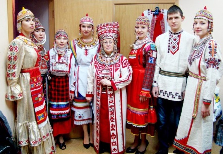 Чуваська національний костюм (53 фото): жіночий традиційний наряд чувашів, сучасні костюми Чувашії