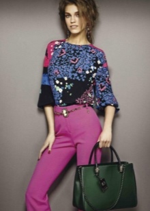 Class Roberto Cavalli (50 фото): сумки та рюкзаки колекції White, пуховик і плаття, гаманець і парасолю з клатчем від бренду