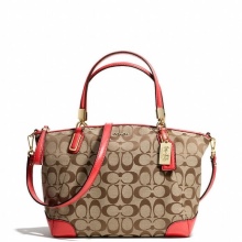 Coach сумки (64 фото): взуття, парфуми New York й інший модний парфум