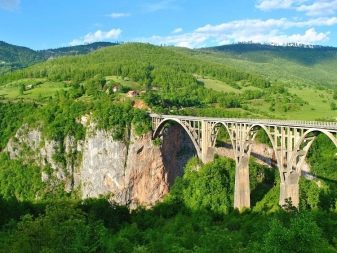 Црно-Езер (38 фото): особливості чорного озера в Чорногорії