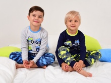 Crockid (104 фото): дитяча верхній одяг, зимовий комбінезон і шапка-шолом, куртка і простынка для купання, плаття, відгуки