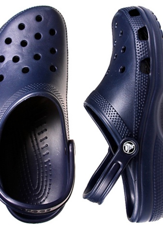 Crocs (74 фото): взуття, гумові чоботи, дитячі сабо і сандалі, жіночі кеди і балетки, в’єтнамки, розмірна сітка
