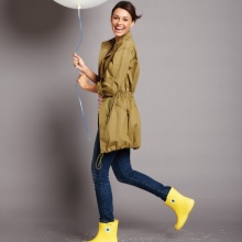 Crocs (74 фото): взуття, гумові чоботи, дитячі сабо і сандалі, жіночі кеди і балетки, в’єтнамки, розмірна сітка