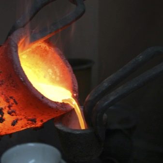 Де використовується паладій? Застосування в прикрасах і ювелірних виробах. Що з паладію роблять в промисловості, для чого він потрібен?