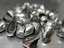 Де використовується паладій? Застосування в прикрасах і ювелірних виробах. Що з паладію роблять в промисловості, для чого він потрібен?