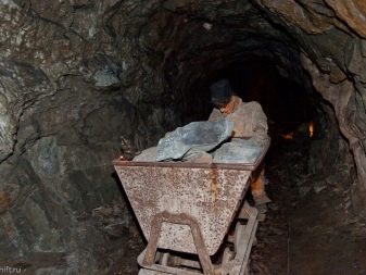 Де і як добувають срібло? Родовища видобутку в Росії і запаси в світі. Як отримують срібло на срібних рудниках?