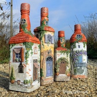 Декупаж пляшок (72 фото): прикраса туалетним папером і яєчною шкарлупою пляшки своїми руками, майстер-клас з об’ємного декупажу пляшок для чоловіків на 23 Лютого, декорування тканиною в стилі шеббі-шик
