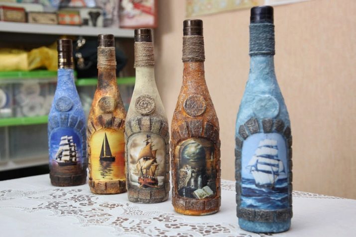 Декупаж пляшок (72 фото): прикраса туалетним папером і яєчною шкарлупою пляшки своїми руками, майстер-клас з об’ємного декупажу пляшок для чоловіків на 23 Лютого, декорування тканиною в стилі шеббі-шик