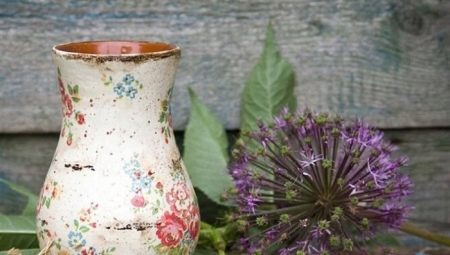 Декупаж вази (42 фото): декупаж скляної вази в стилі шеббі-шик своїми руками. Як вибрати техніку декупажу для керамічної вази для квітів?