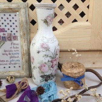 Декупаж вази (42 фото): декупаж скляної вази в стилі шеббі-шик своїми руками. Як вибрати техніку декупажу для керамічної вази для квітів?